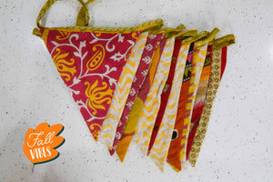 Saree Triangle Banner