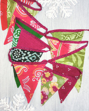Saree Triangle Banner | Christmas