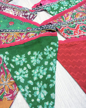 Saree Triangle Banner | Christmas