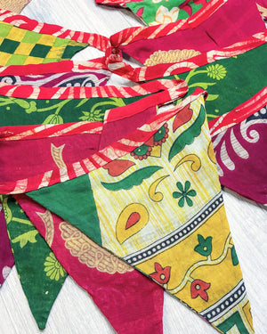 Saree Triangle Banner | Christmas