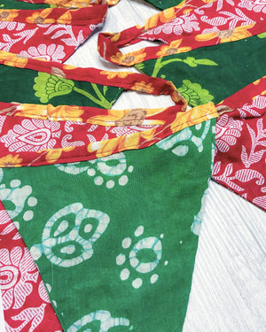 Saree Triangle Banner | Christmas