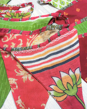 Saree Triangle Banner | Christmas