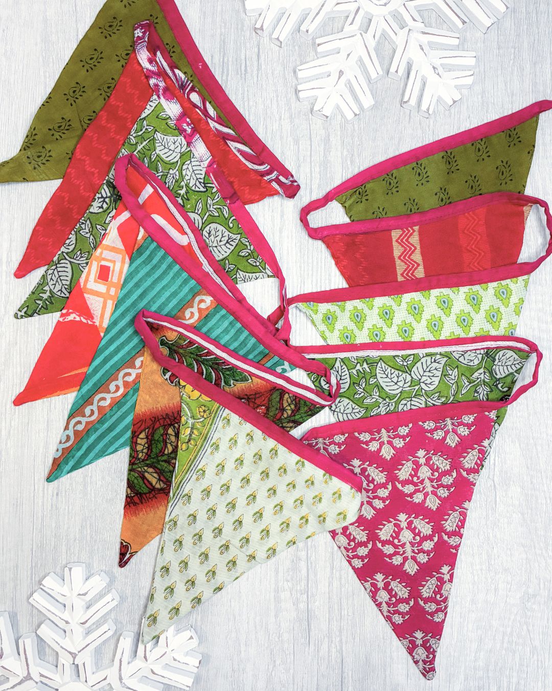 Saree Triangle Banner | Christmas