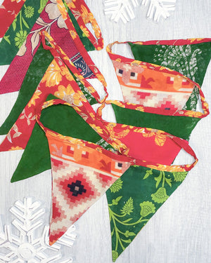 Saree Triangle Banner | Christmas