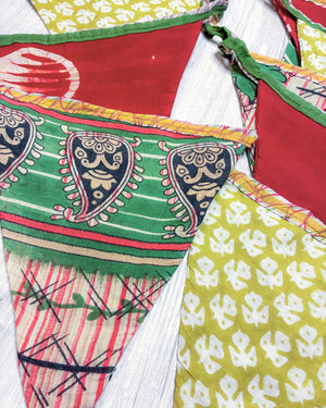 Saree Triangle Banner | Christmas