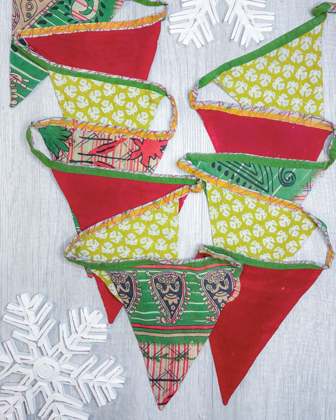 Saree Triangle Banner | Christmas