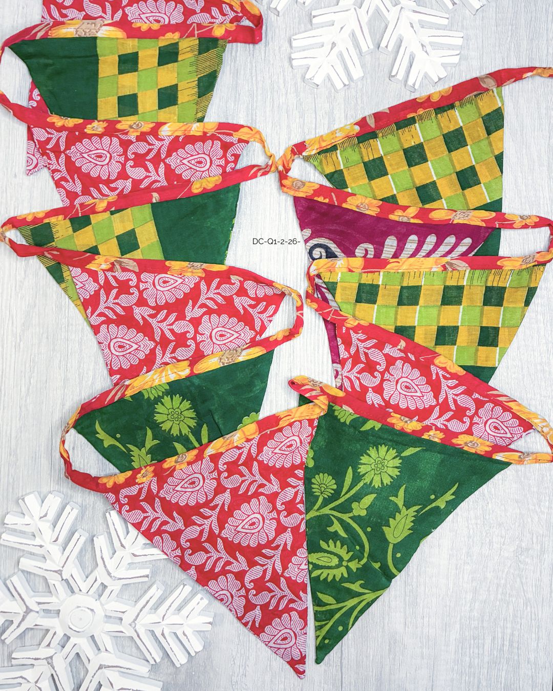 Saree Triangle Banner | Christmas