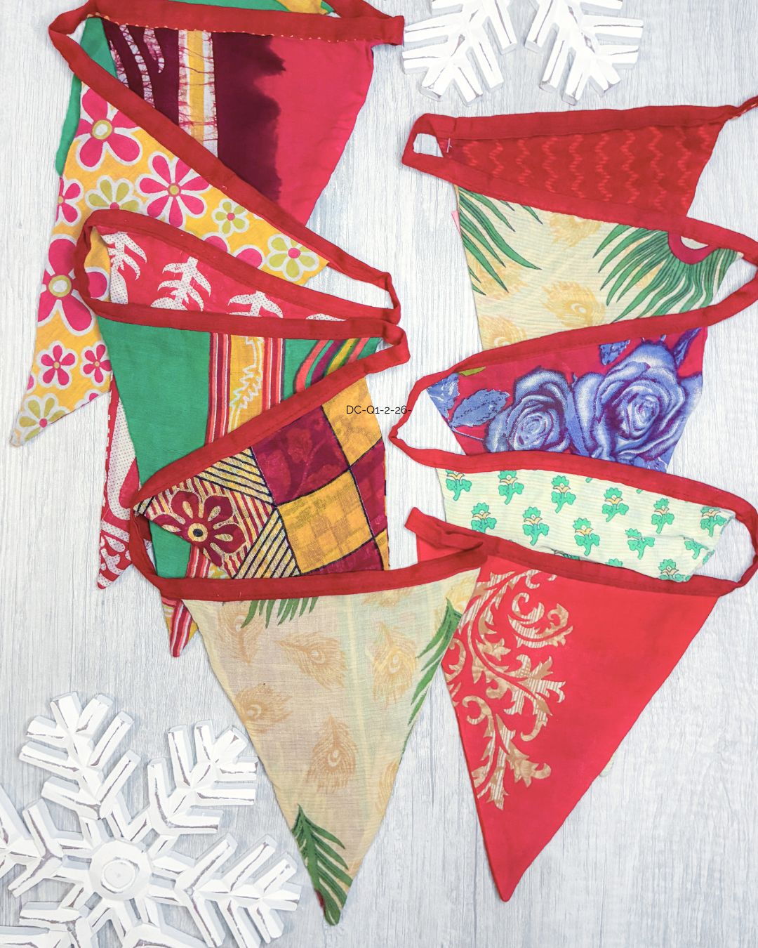 Saree Triangle Banner | Christmas