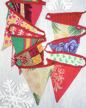 Saree Triangle Banner | Christmas