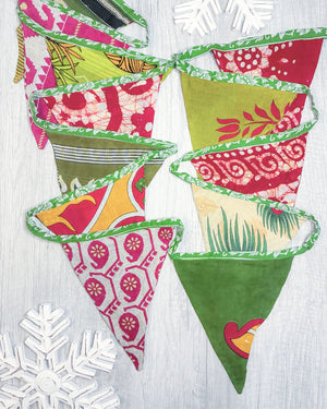 Saree Triangle Banner | Christmas