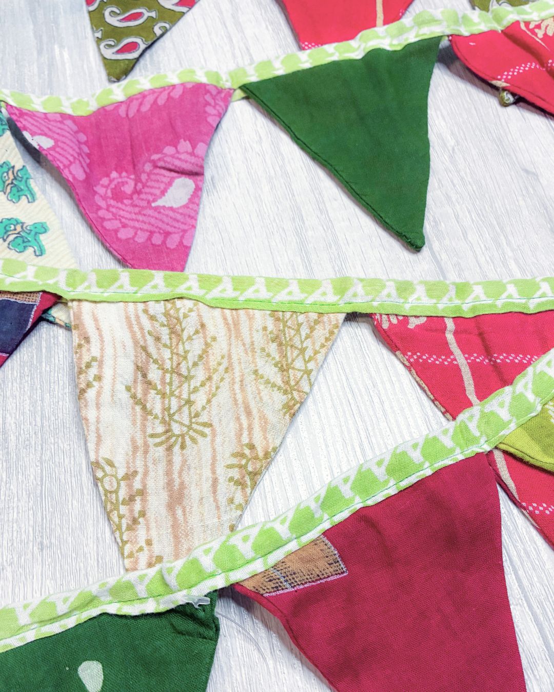 Mini Saree Triangle Banner | Christmas