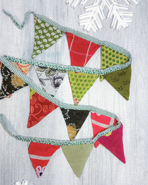 Mini Saree Triangle Banner | Christmas
