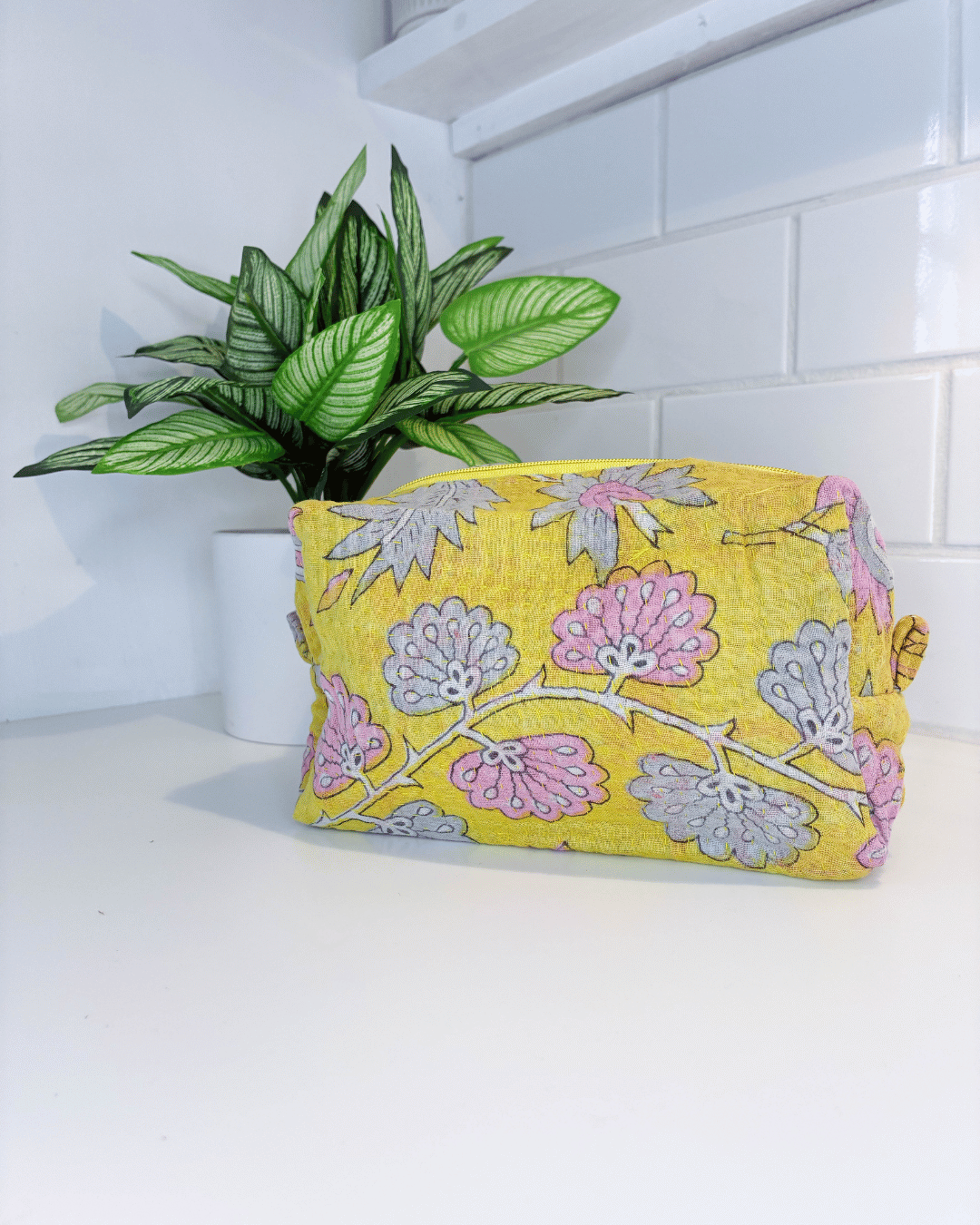 Vintage Kantha Zipper Box Pouch