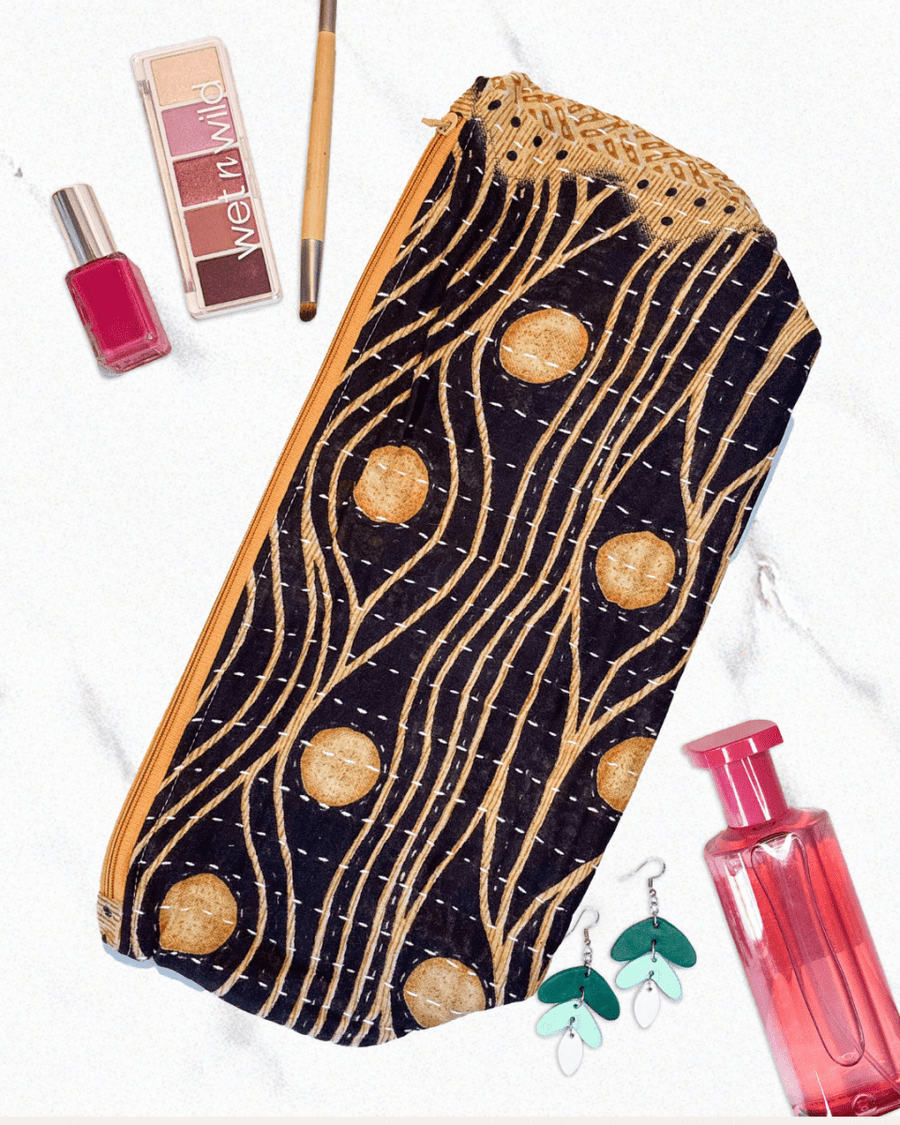 Kantha Cosmetic Bag | Extra Large - Asha Project Kantha - Saree - Handmade
