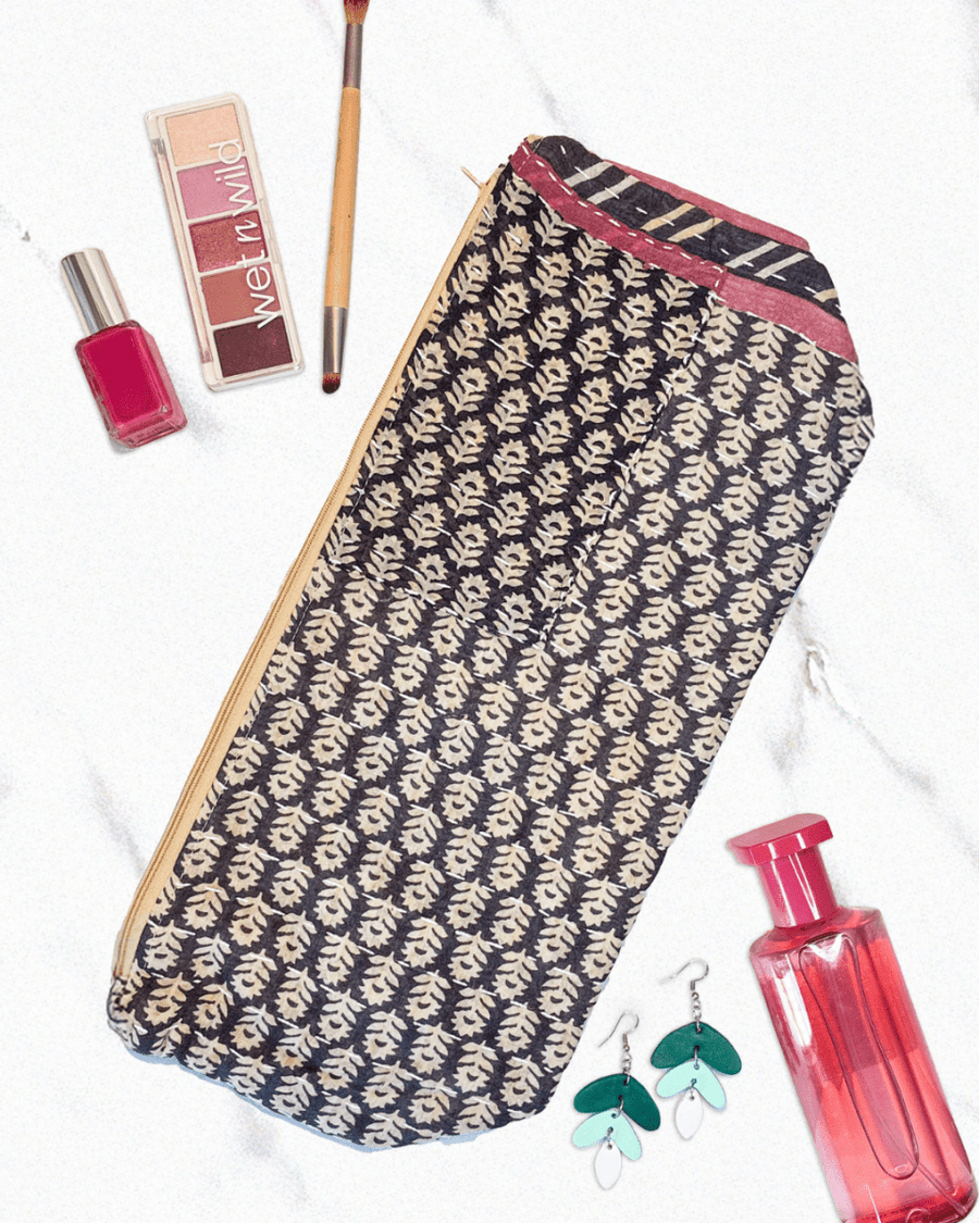 Kantha Cosmetic Bag | Extra Large - Asha Project Kantha - Saree - Handmade
