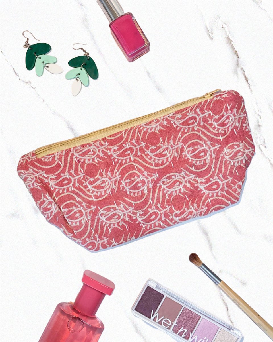 Kantha Cosmetic Bag | Medium - Asha Project Kantha - Saree - Handmade