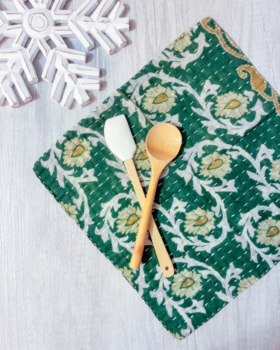 Kantha Dish Cloth | Christmas - Asha Project Kantha - Saree - Handmade