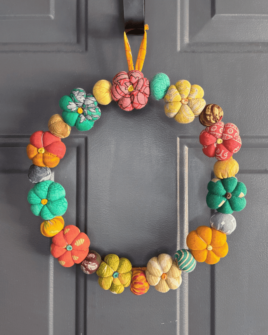 Mini Saree Pumpkin Wreath | Large - Asha Project Kantha-Saree-Handmade