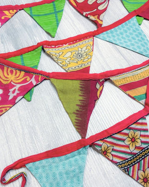 Mini Saree Triangle Banner | Christmas - Asha Project Kantha - Saree - Handmade
