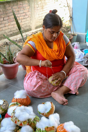 Saree Pumpkin | Small - Asha Project Kantha - Saree - Handmade