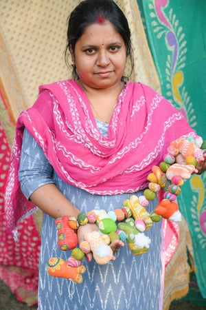 WS Saree Easter Garland | 5 ft - Asha Project Kantha - Saree - Handmade