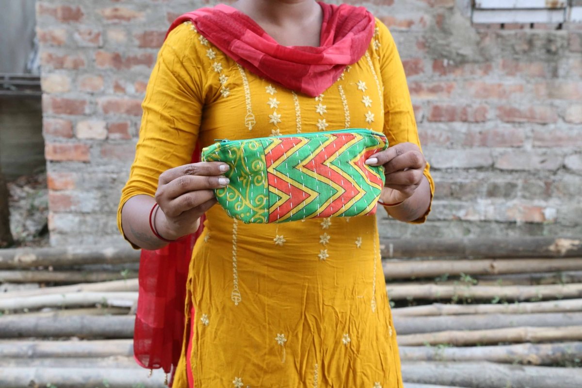 Kantha Cosmetic Bag | Medium - Asha Project Kantha - Saree - Handmade